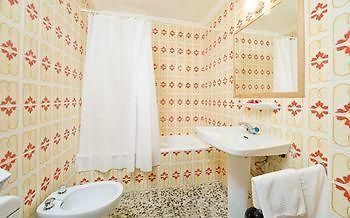 Apartamentos Bon Sol - Los Rosales Playa d'en Bossa Bagian luar foto